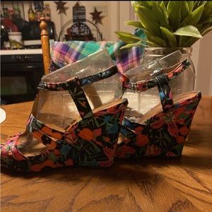 Charlotte Russe Wedge Size 9